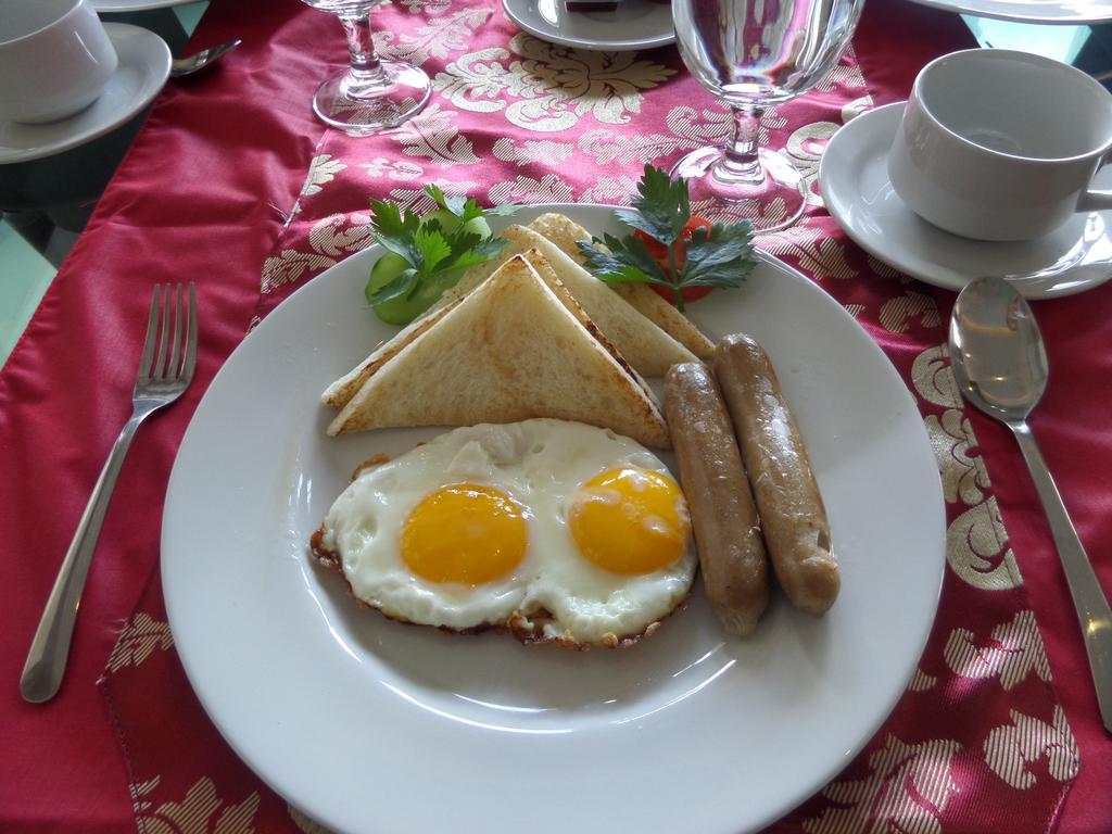 Royal Majesty Villas Kuta Lombok Eksteriør billede