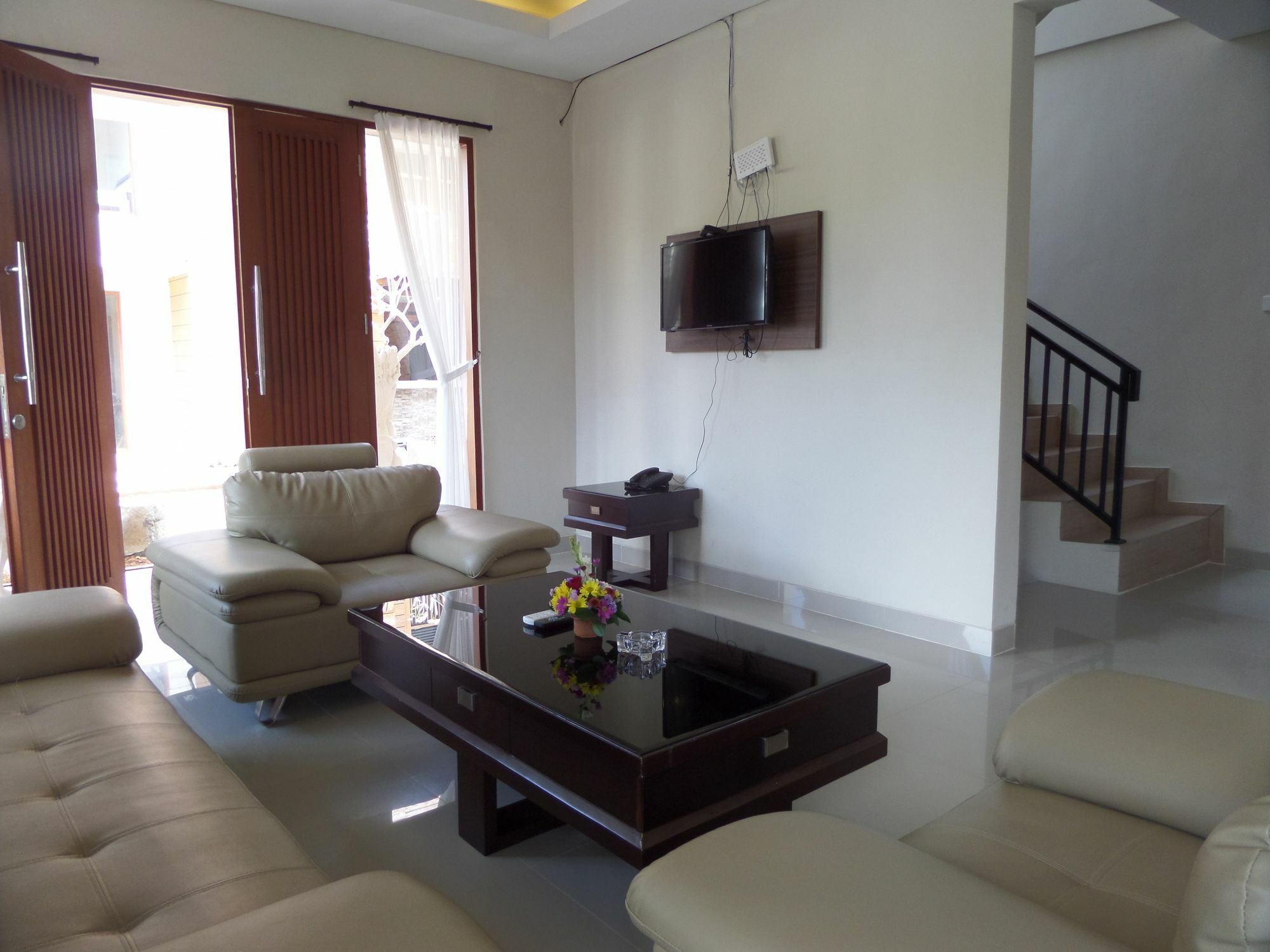 Royal Majesty Villas Kuta Lombok Eksteriør billede