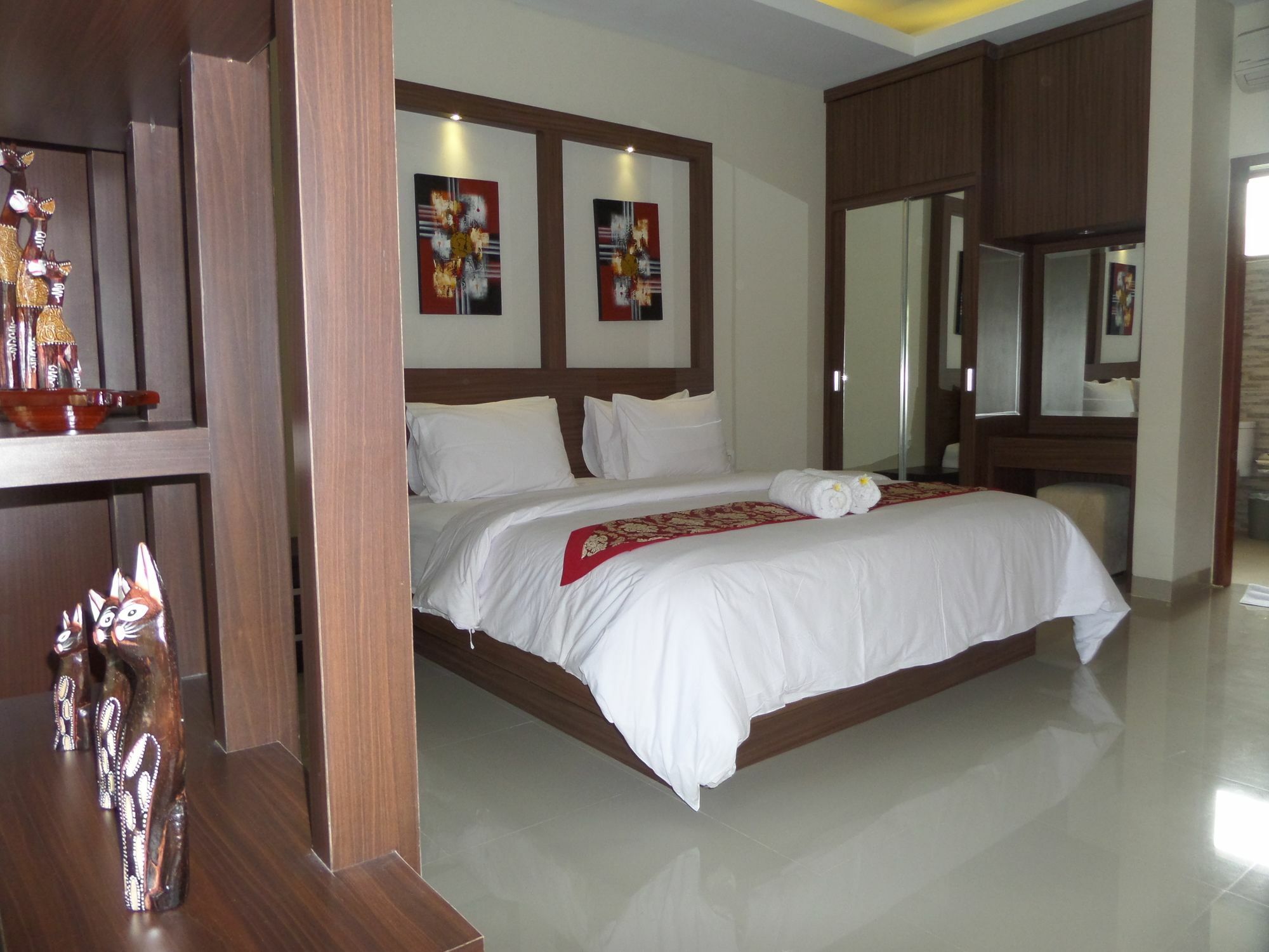Royal Majesty Villas Kuta Lombok Eksteriør billede