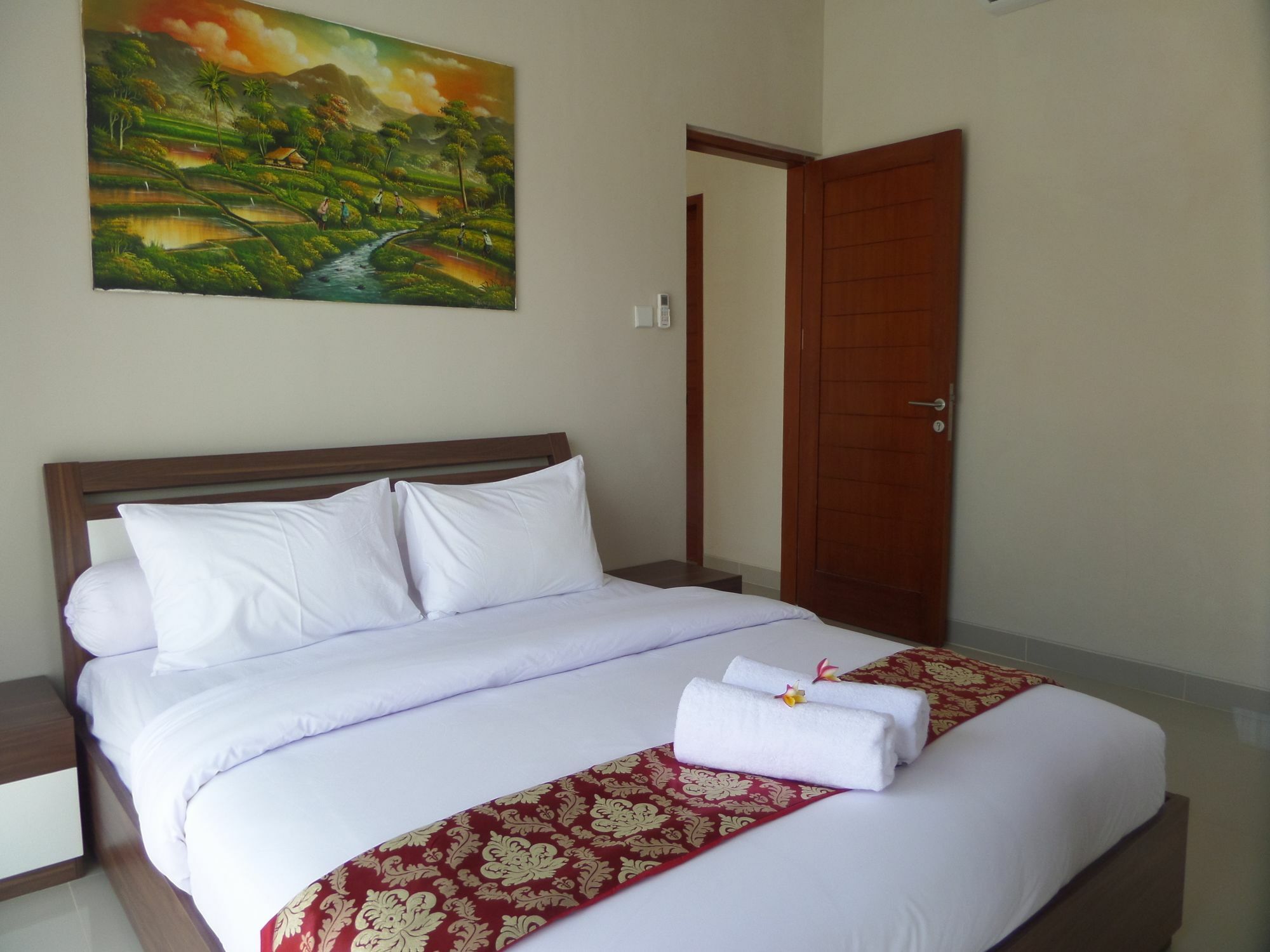 Royal Majesty Villas Kuta Lombok Eksteriør billede